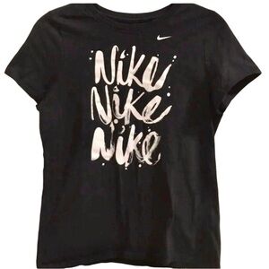 Nike Boy’s Black Tee. Size XL‎